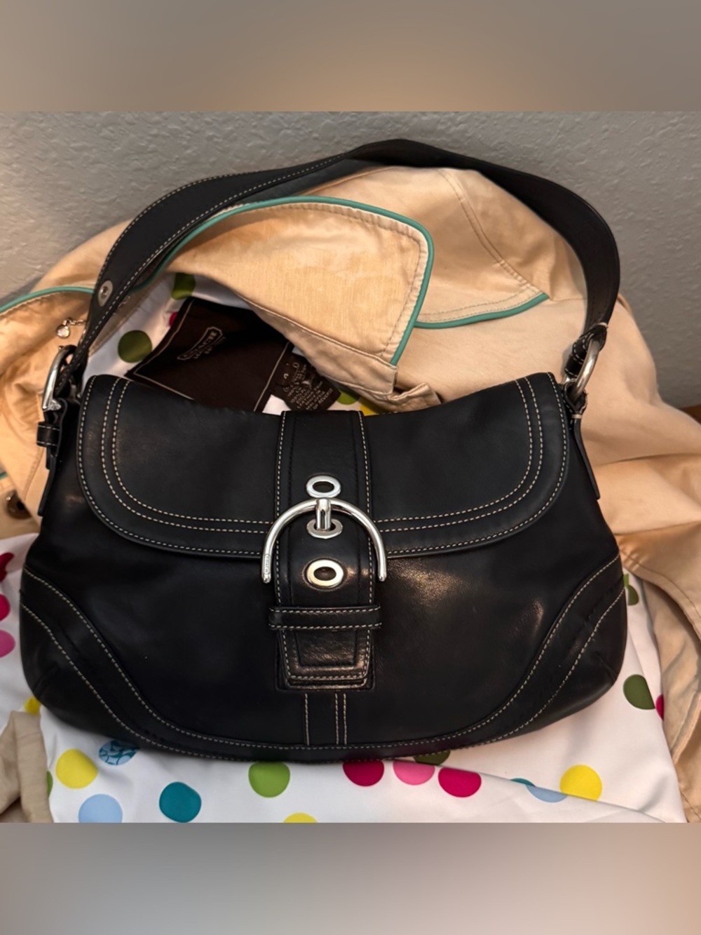 Coach Vintage Black Leather SoHo Flap Shoulder Bag Y2K Buckle F10910